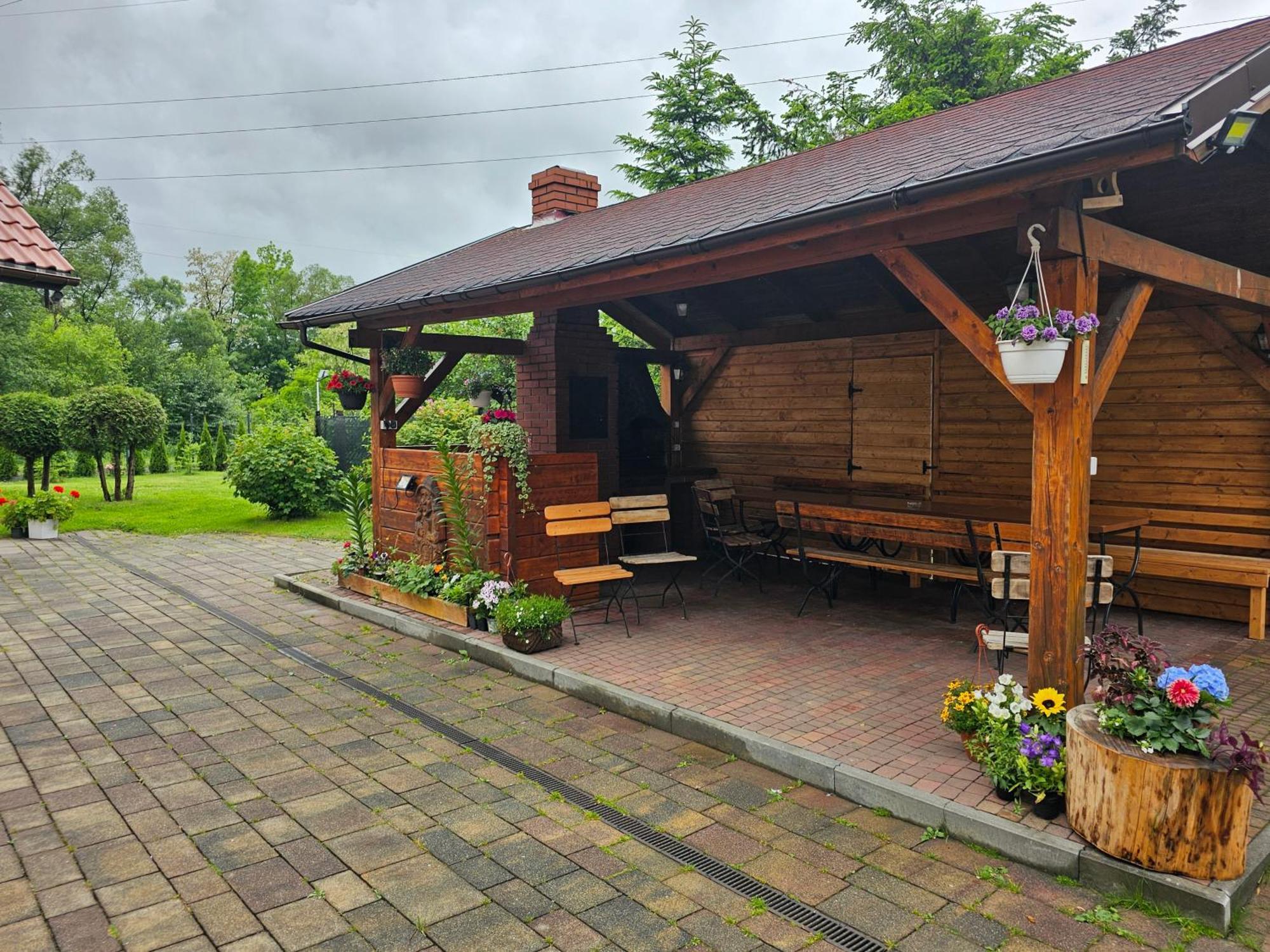 Dom Wypoczynkowy Beskidy Wegierska Gorka Esterno foto
